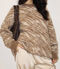 Load image into Gallery viewer, Giselle Sweater