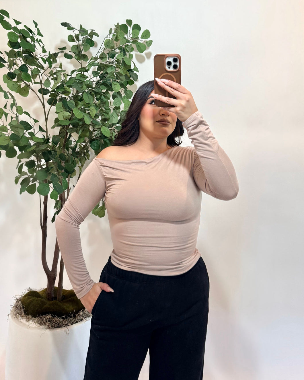 Janelly Top (Taupe)