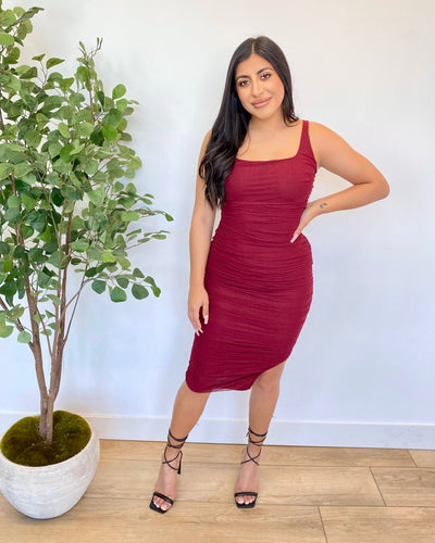 Kailyn Dress (Burgundy)