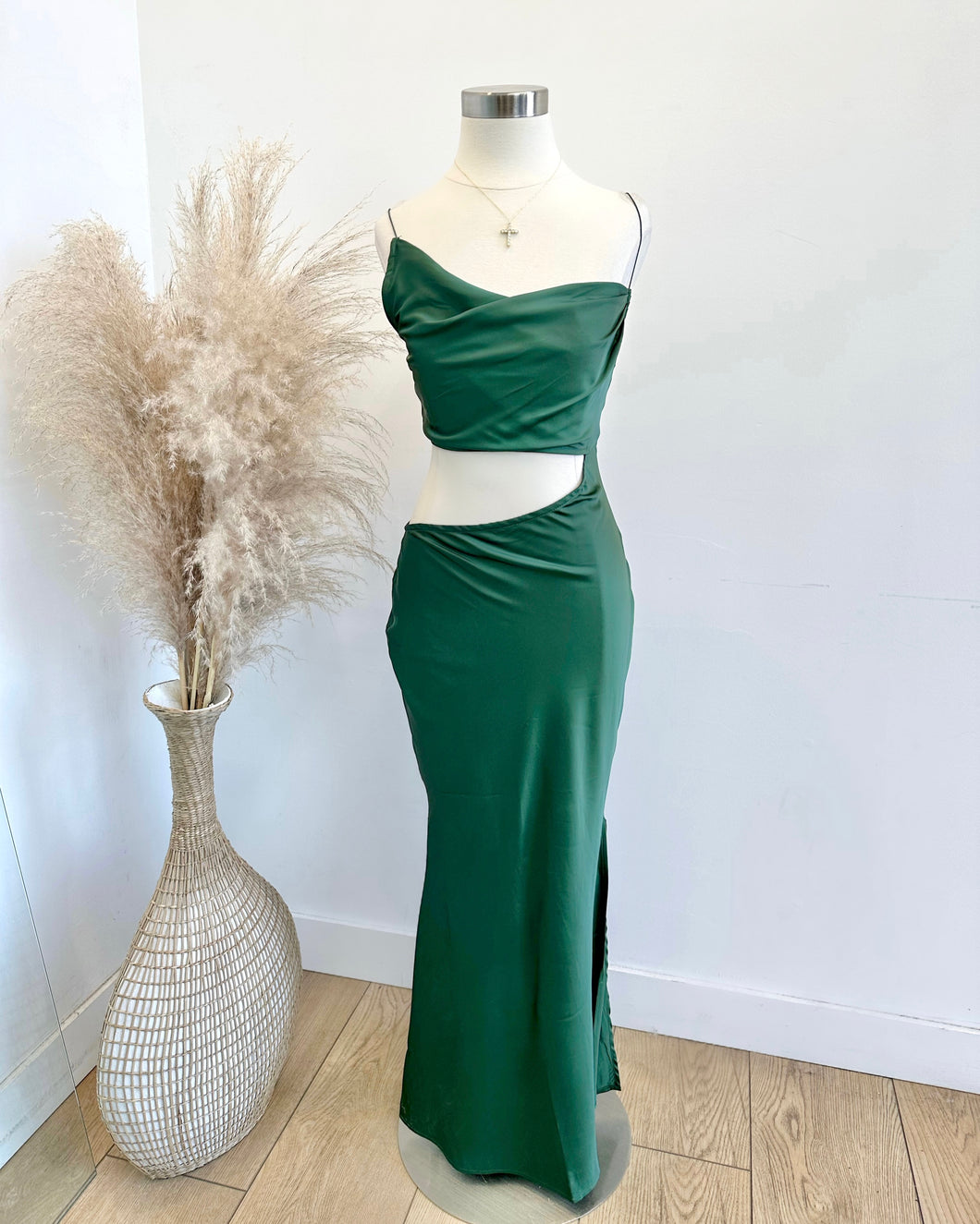 Jesenia Dress (Hunter Green)